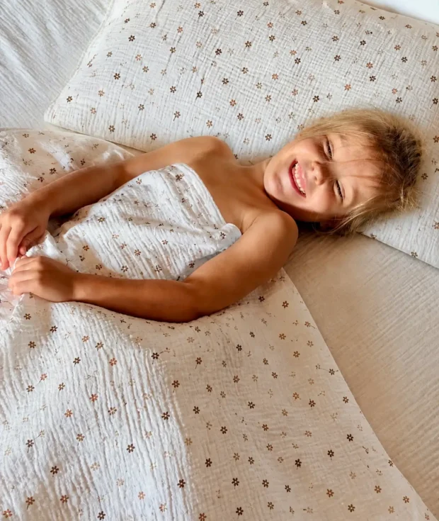 Floral muslin swaddle blanket – soft 100% cotton with brown flower print, breathable newborn blanket, handmade in Lithuania